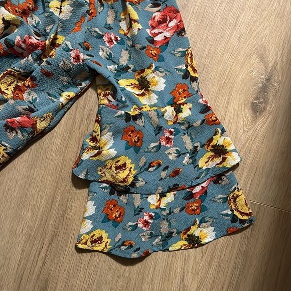 Off the Shoulder Floral Dress - Picture 4 of 6